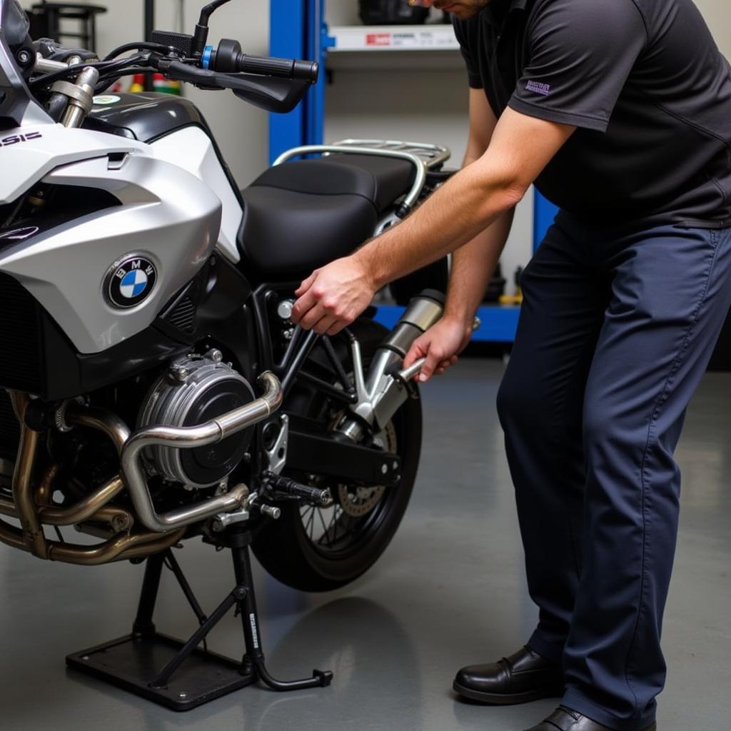 BMW R1300GS Maintenance